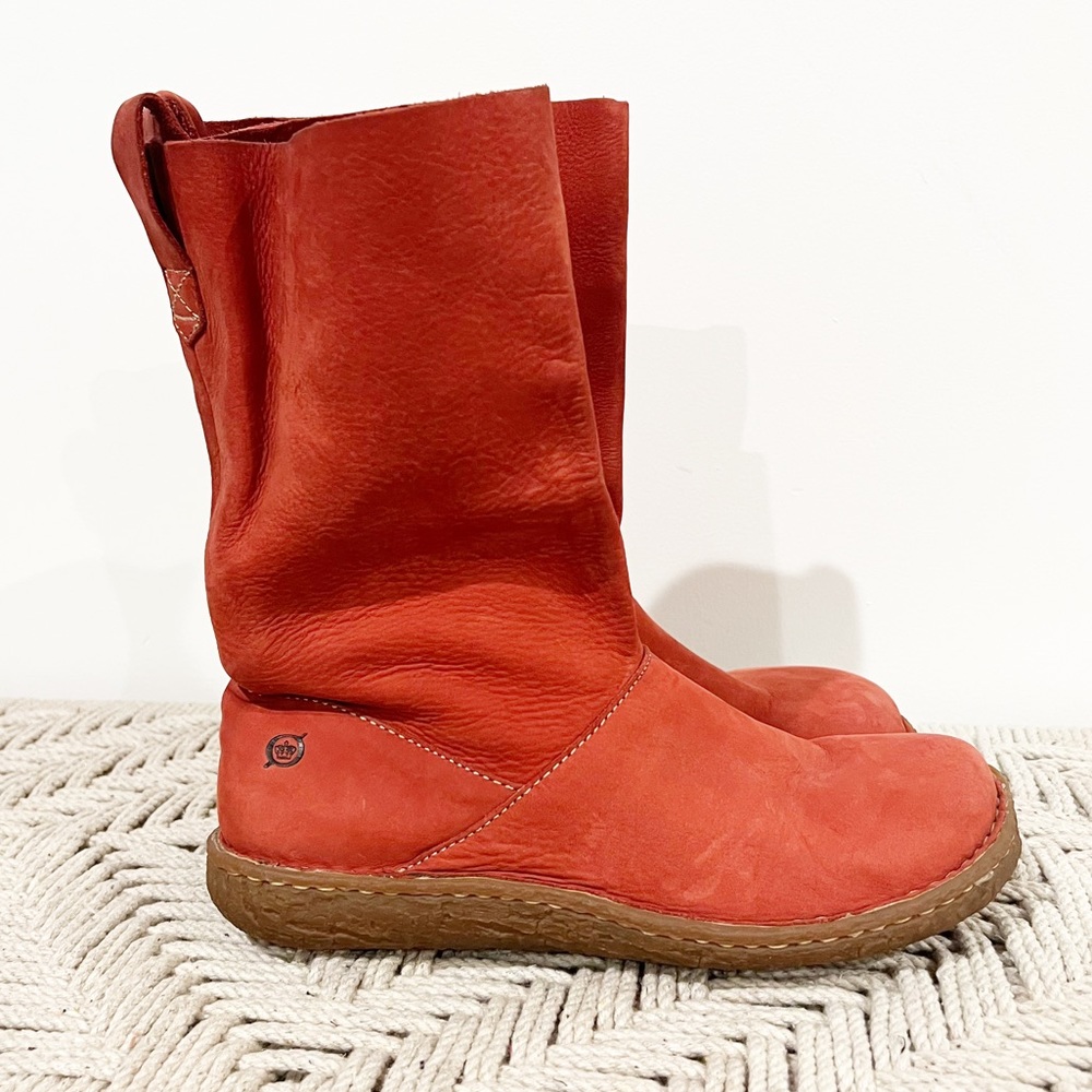 Born Adirondack Berkshire Red Leather Pull On Mid
Calf Round Toe Winter Boot